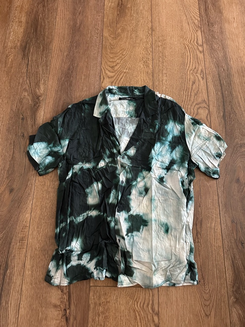Fashion Nova Men's Tie-Dye Short Sleeve Button-Up Shirt